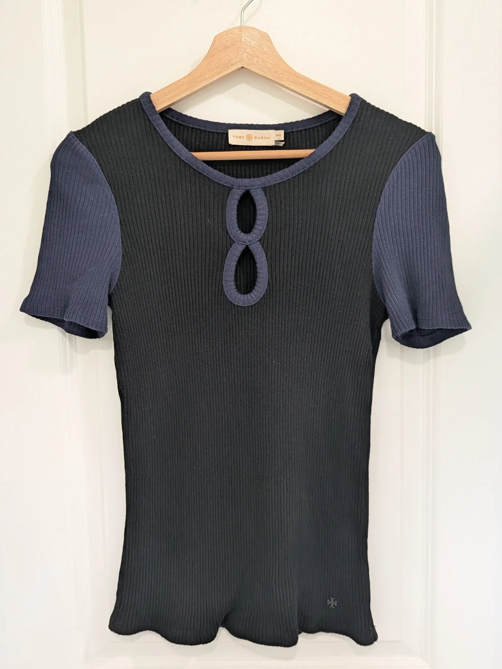 Tory Burch Black and Navy Ribbed Short Sleeve Top with Keyhole Detail M